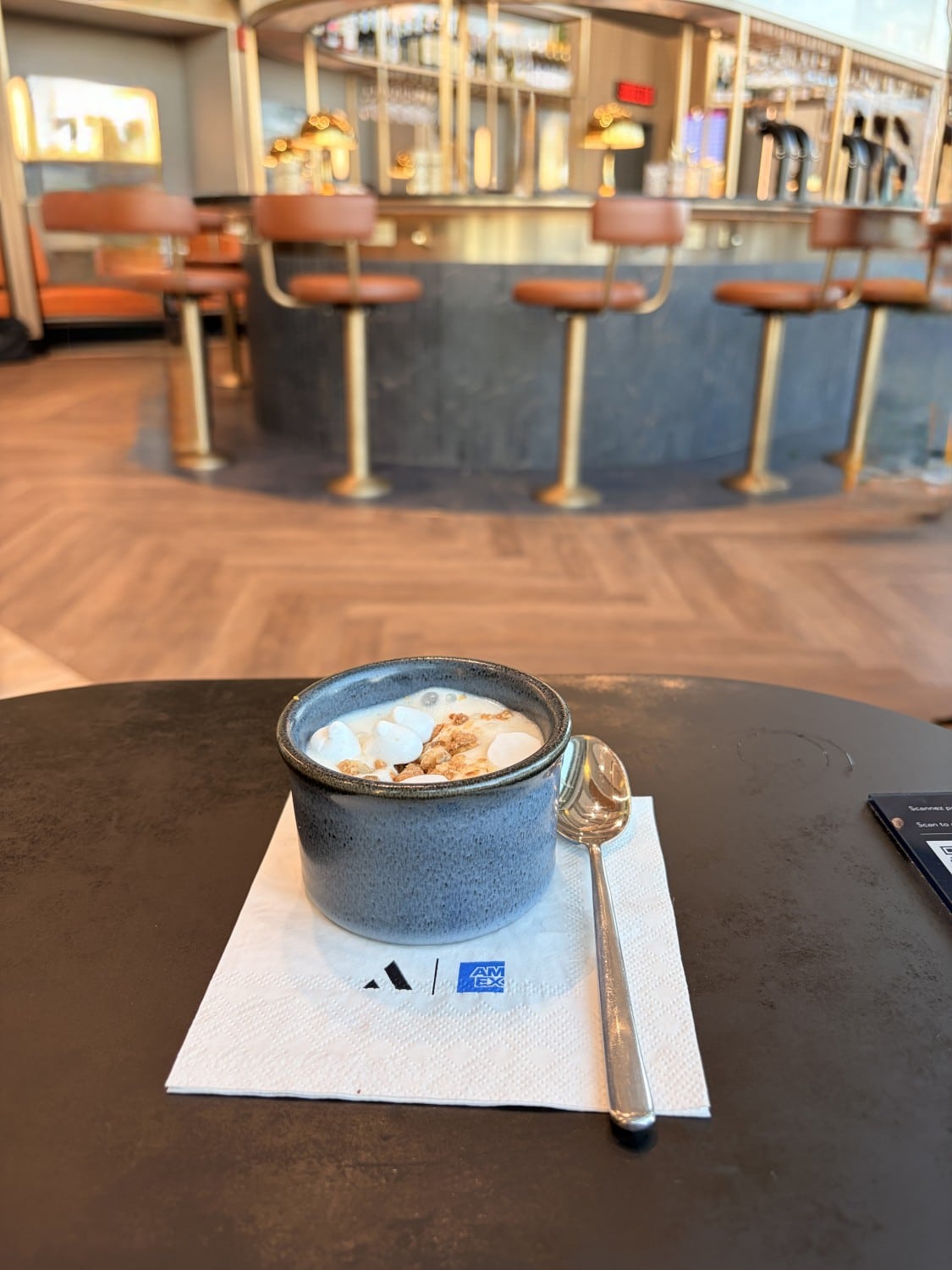 aspire amex lounge montreal yul key lime pie