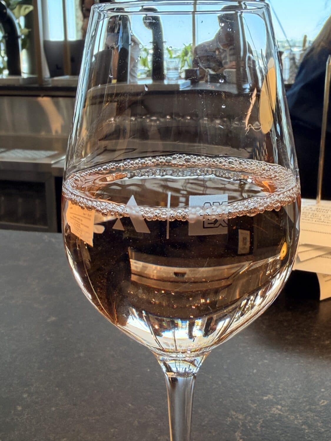 aspire amex lounge montreal yul wine