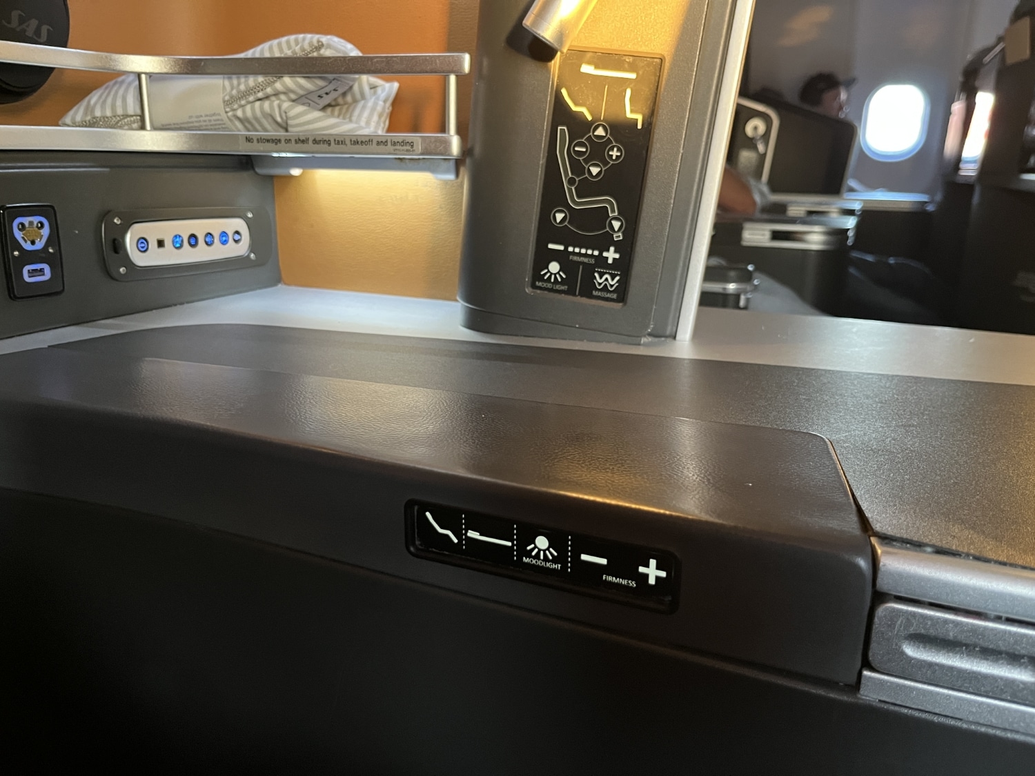 sas business class a330 pre-set seat control shortcuts