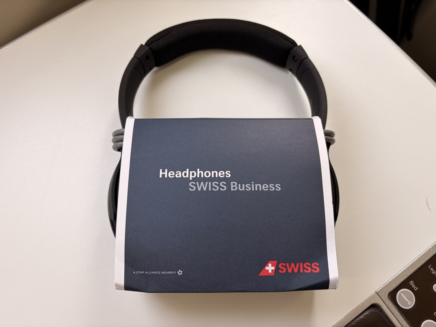 swiss business class a330 entertainment console headphones