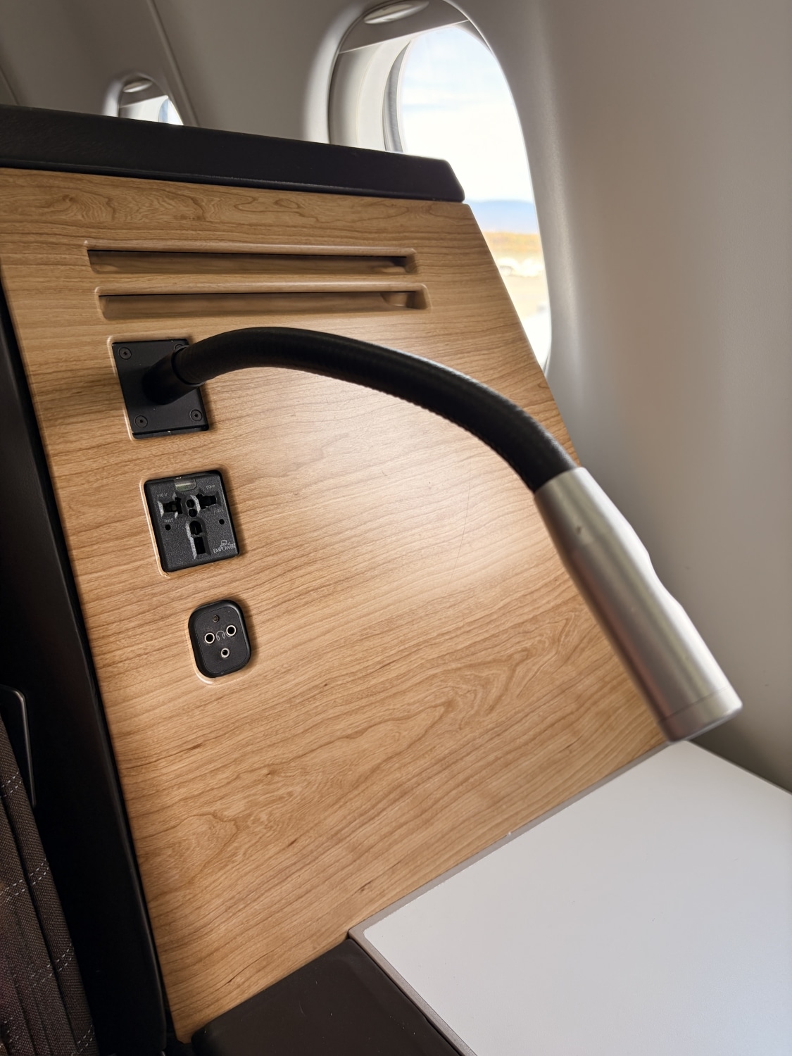 swiss business class a330 personal light