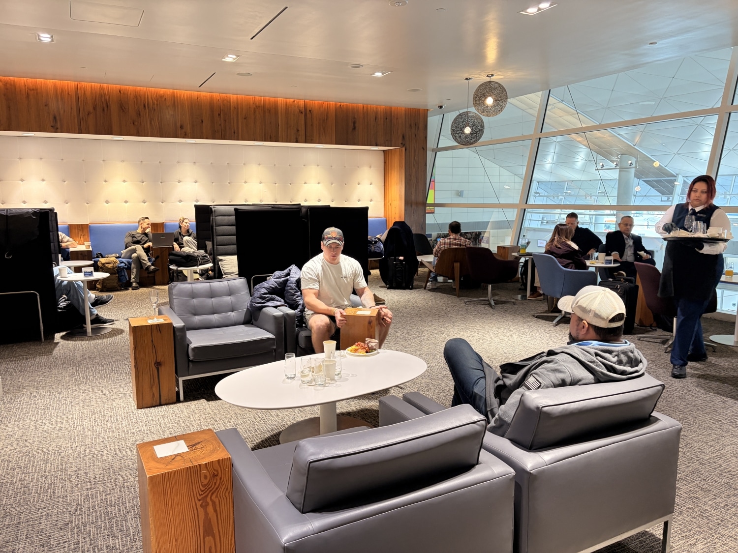 american express centurion lounge dallas fort worth airport open area seating