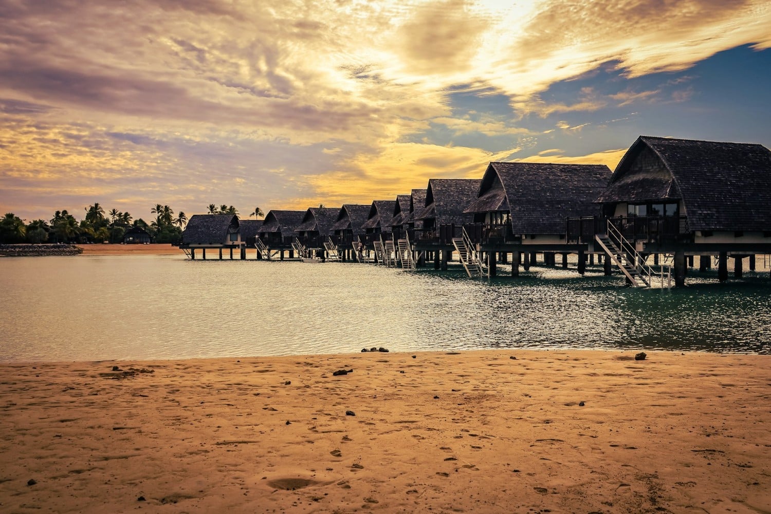 overwater villas marriott in fiji