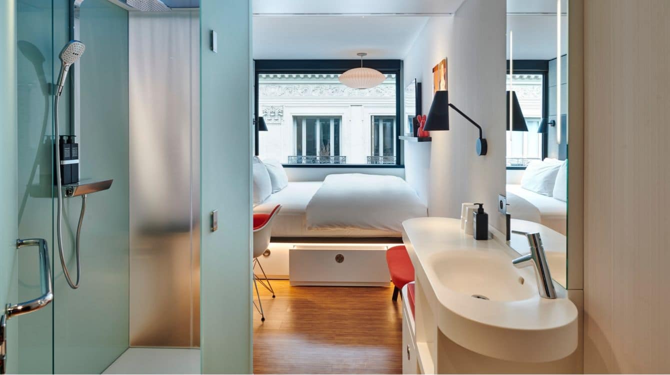 citizenm hotel room