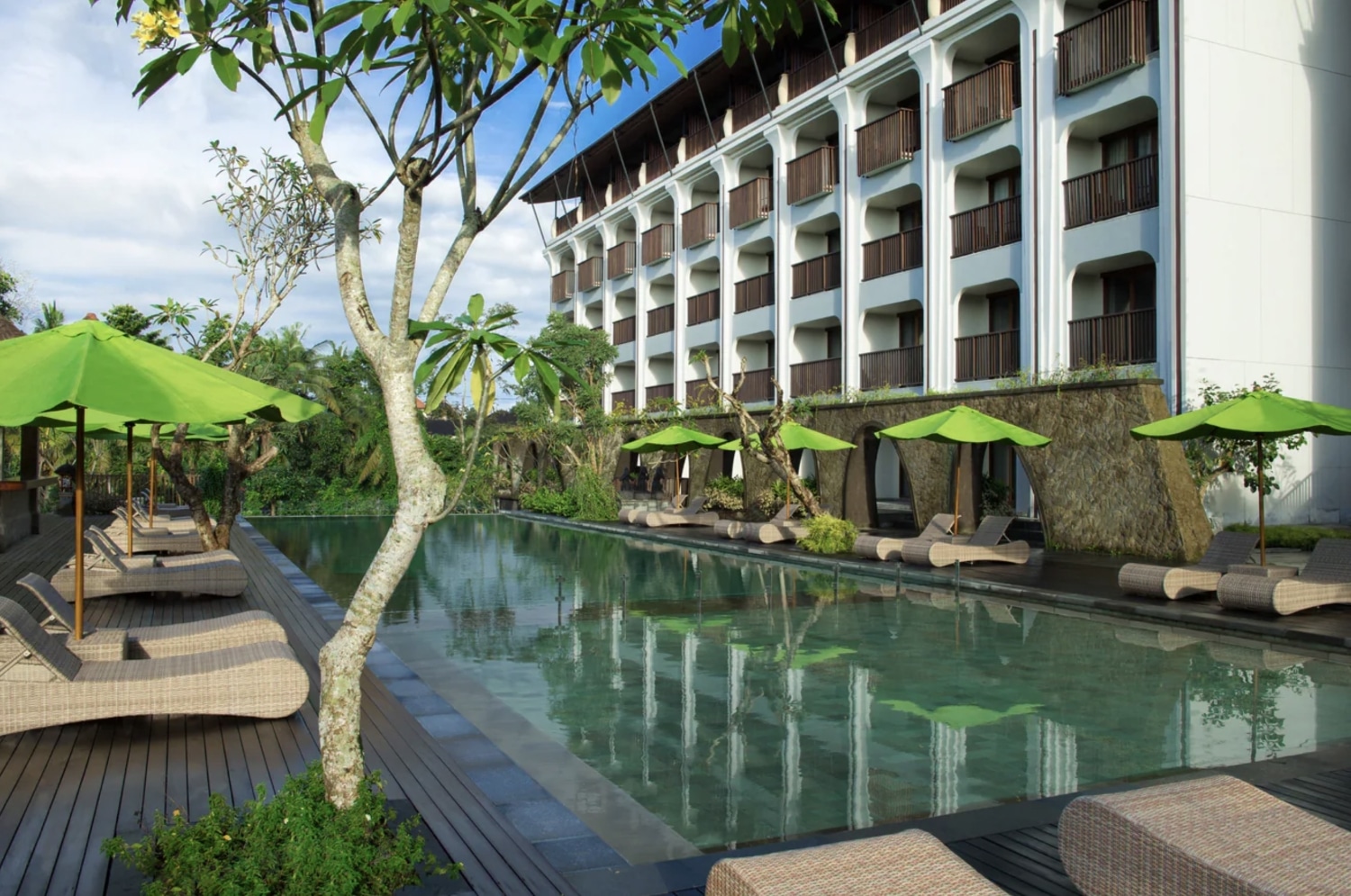 element bali pool