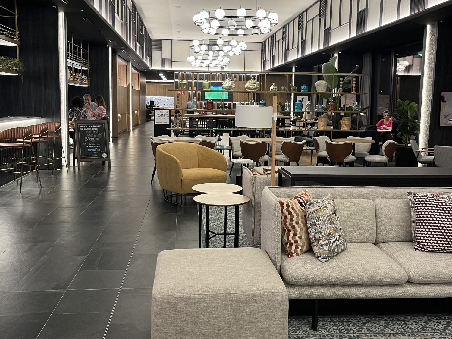 four points sheraton barcelona airport lobby