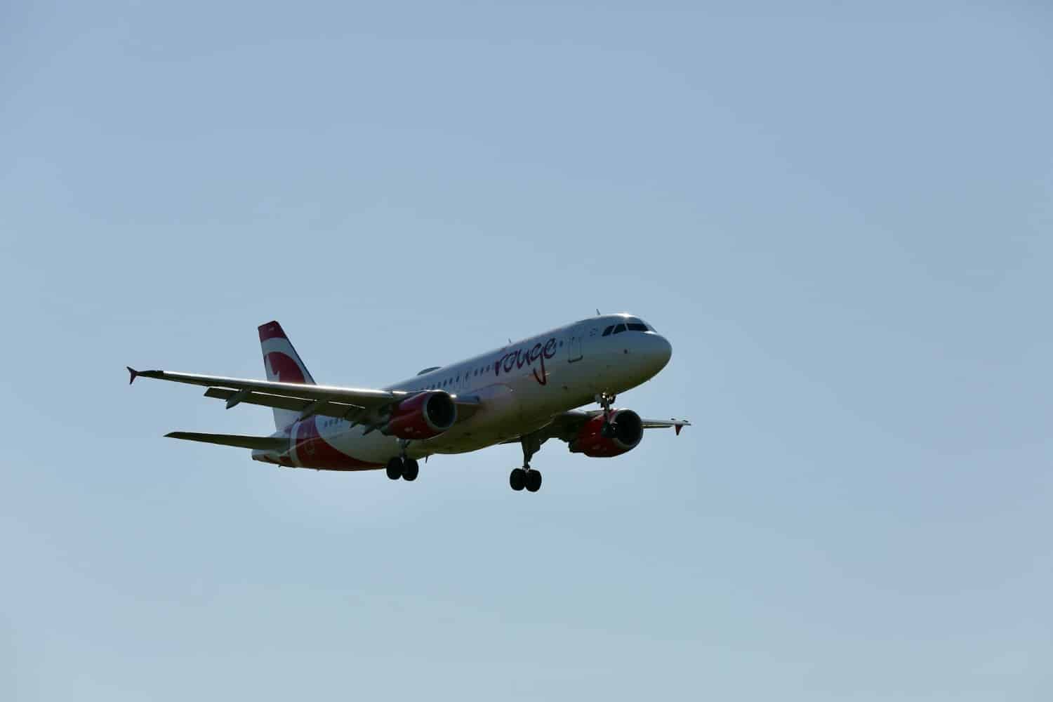 air canada rouge aircraft in flight