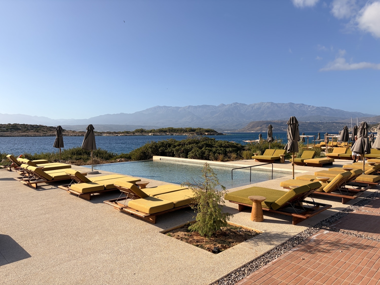 jw marriott crete kids pool with seating