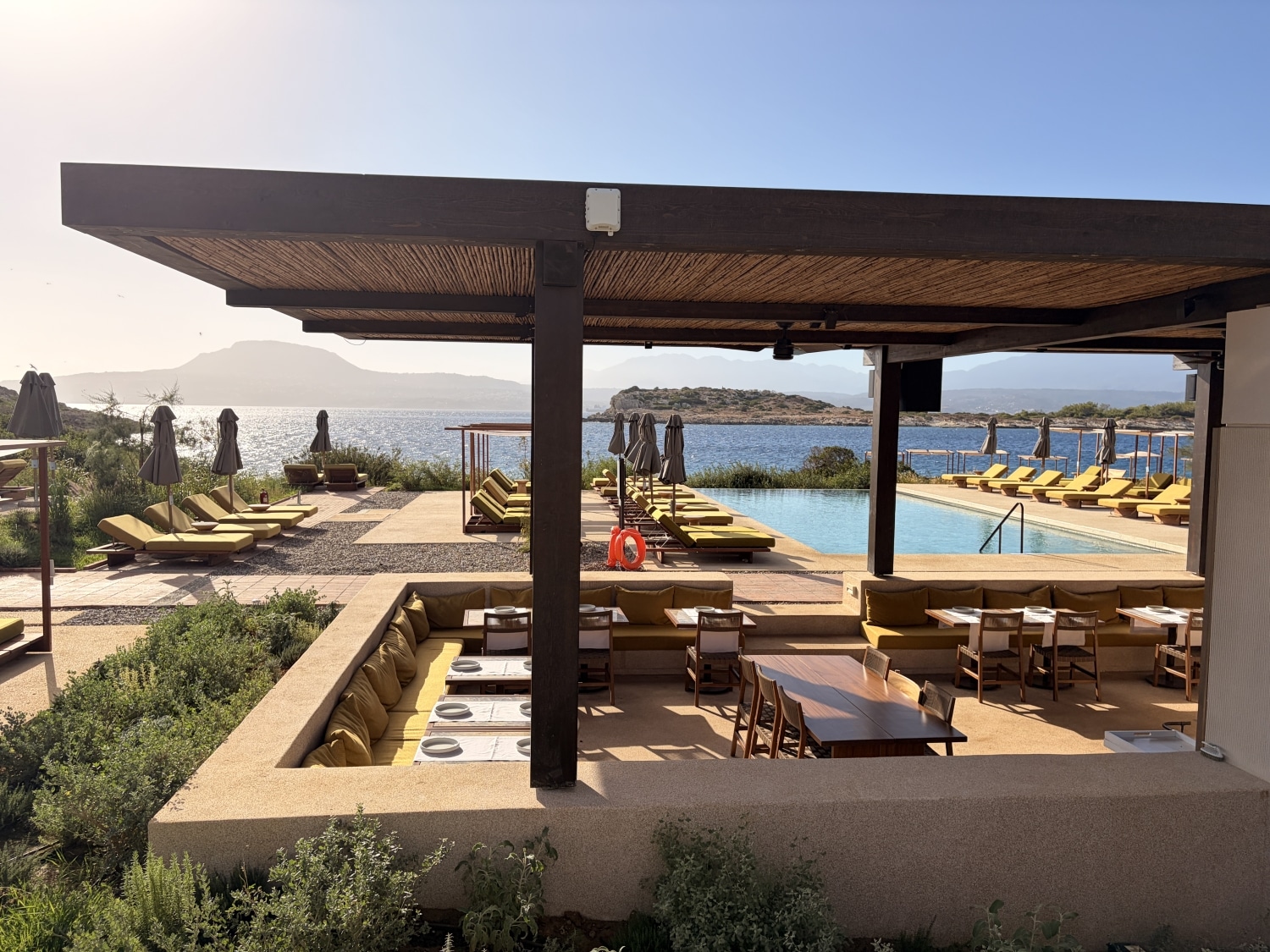 jw marriott crete suncti pool bar