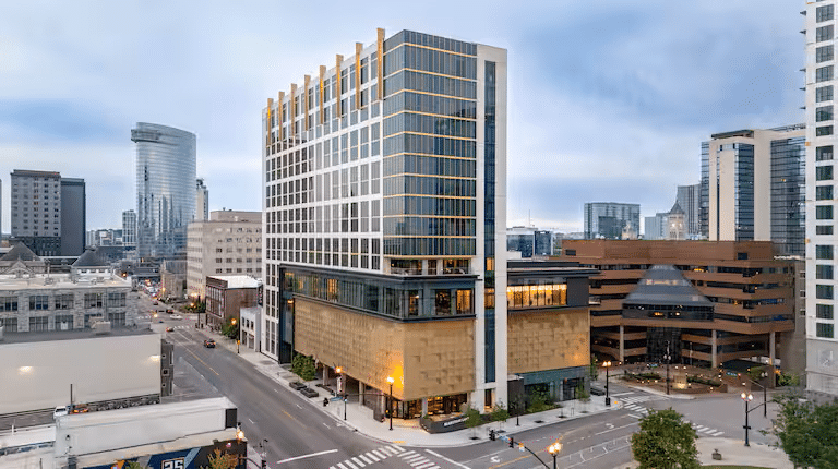 tempo by hilton downtown nashville exterior