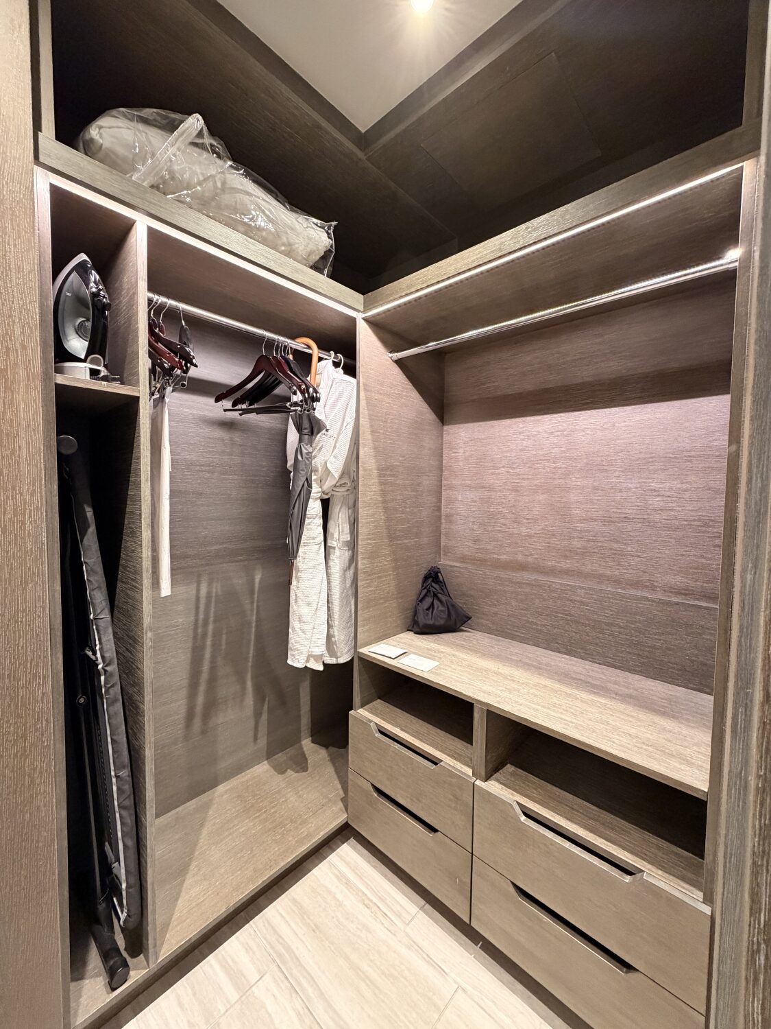 jw marriott orlando bonnet creek resort 2 bedroom suite walk-in closet