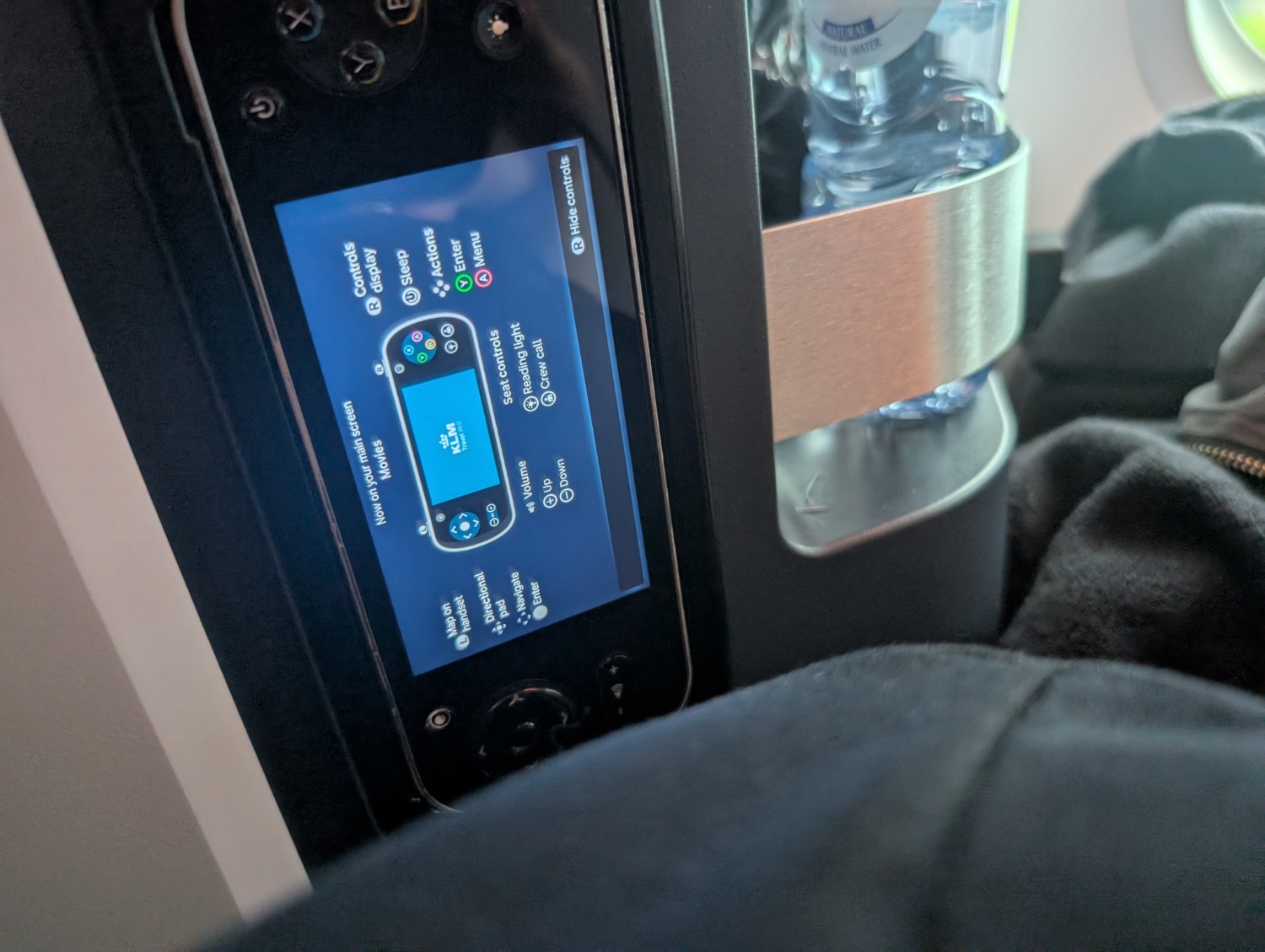 klm business class 787-10 entertainment console remote