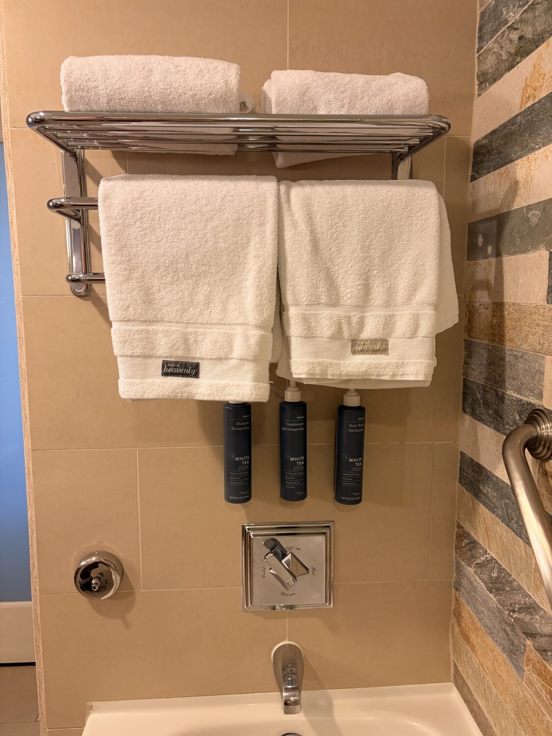 westin verasa napa premium 1 bedroom suite main bathroom amenities