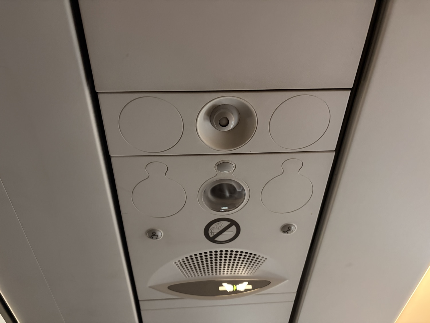 american airlines flagship first class air nozzles