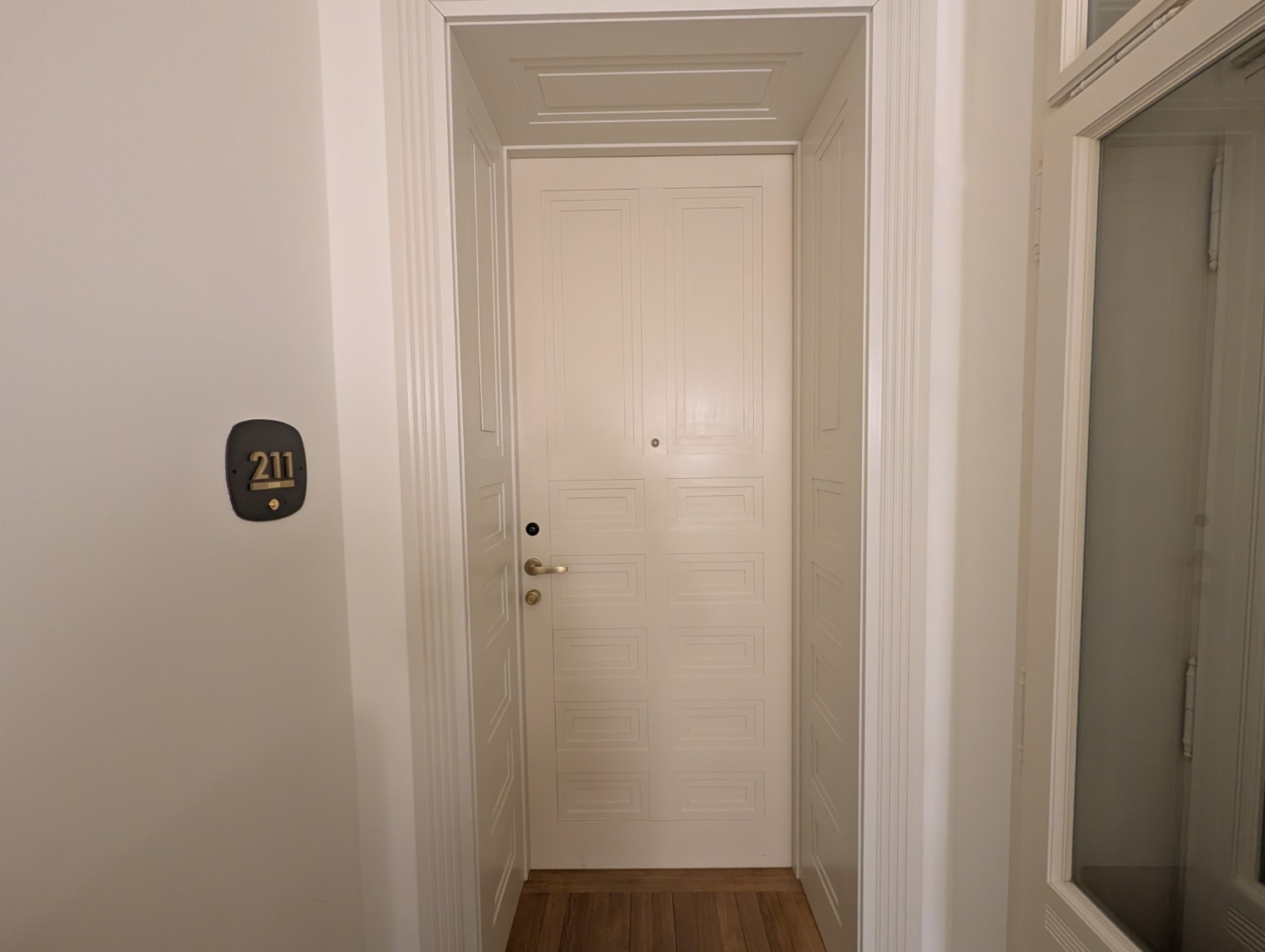 w prague hotel exterior room 211