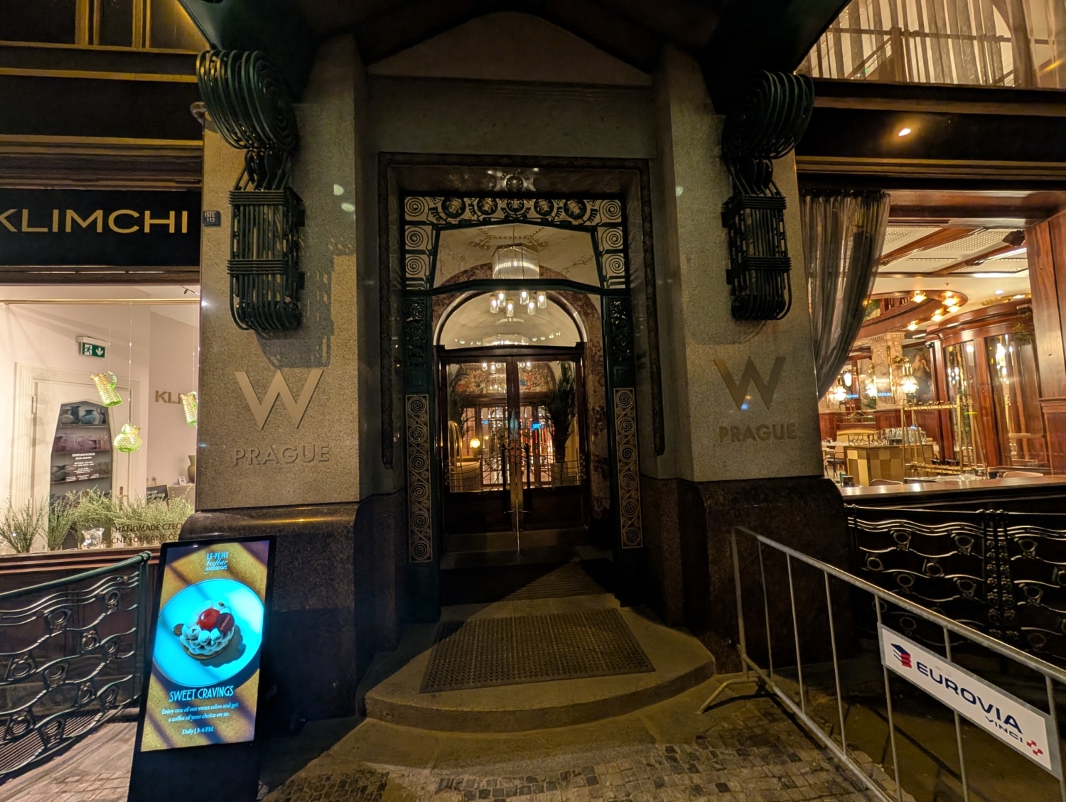 w prague hotel exterior
