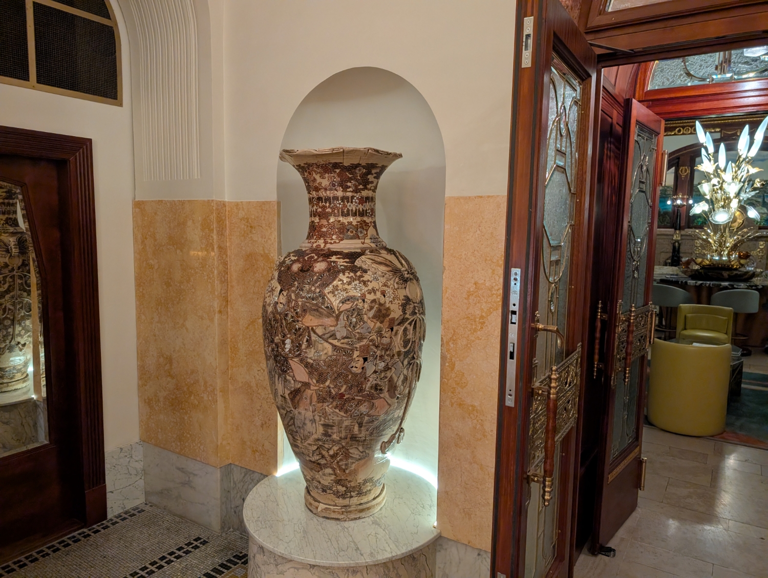 w prague hotel lobby decor