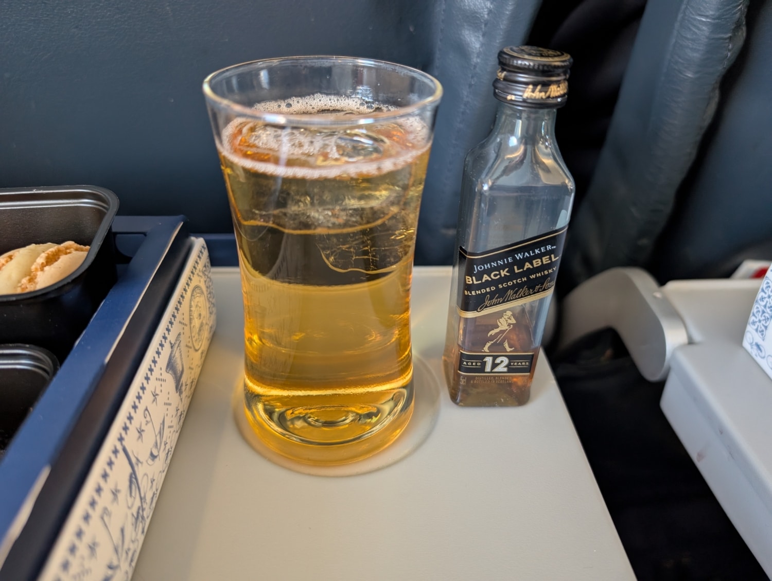 klm cityhopper business class black label scotch with ginger ale