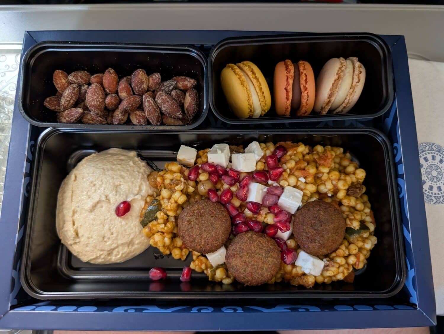 klm cityhopper business class meal box with food uncovered