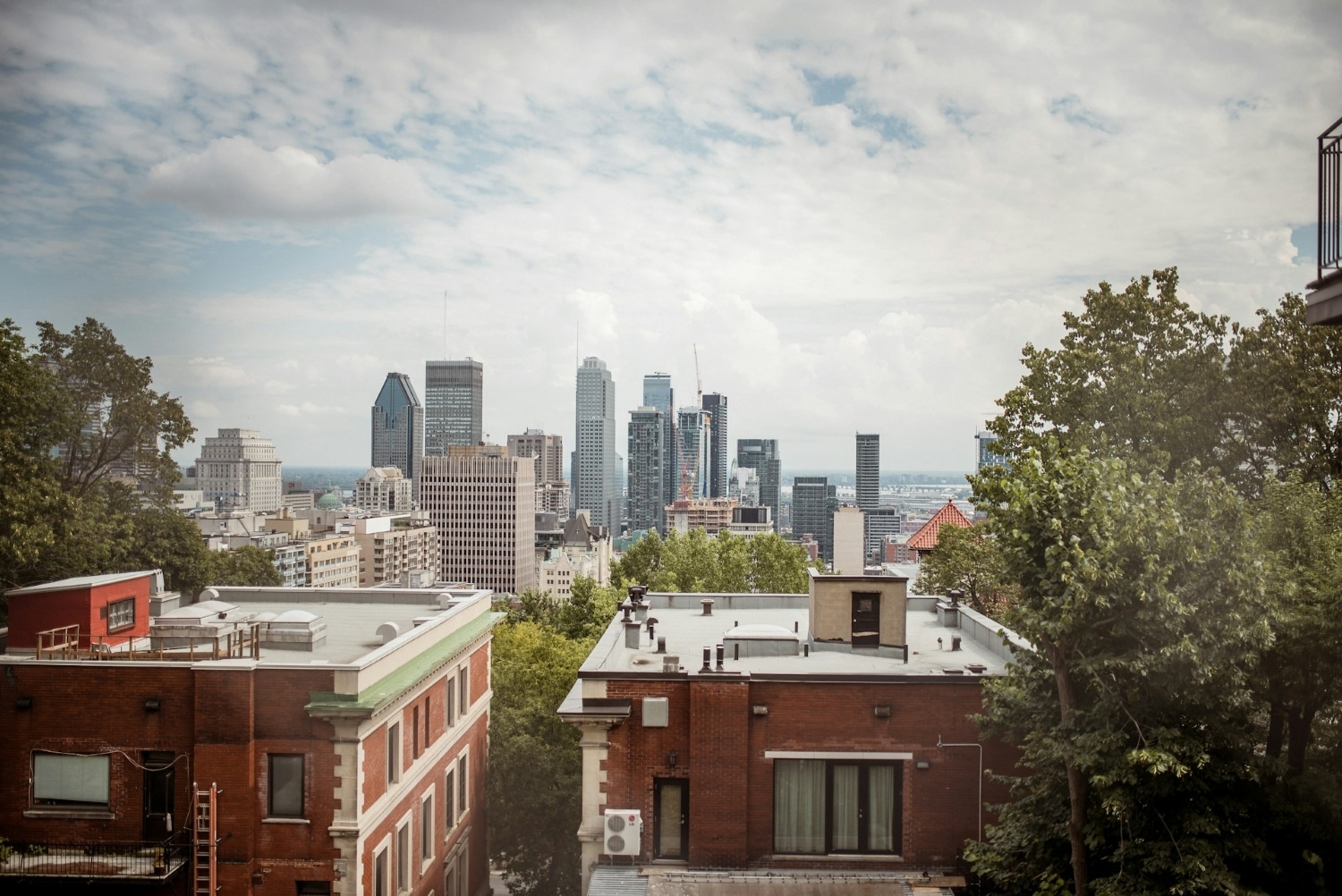 montreal downtown skyline on cloudy day
